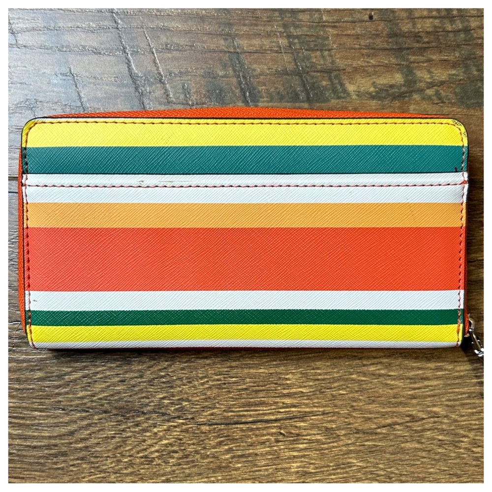 Dana Buchman Wallet - Picture 3 of 7